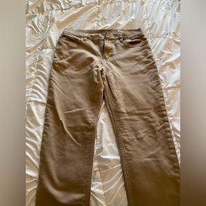 Banana Republic tan Traveler pants. 31x30. Great pants with stretch!